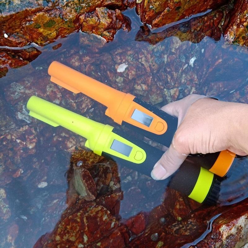 Waterproof Handheld Metal Detector with Lcd Display - Fluorescent Green